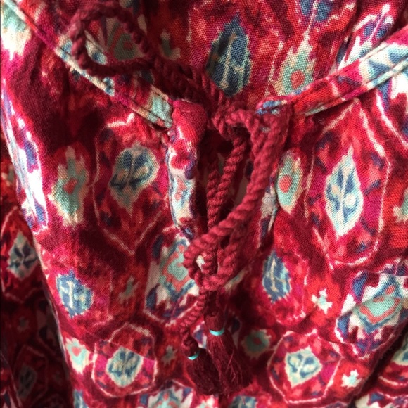 Hollister Aztec tank - Picture 3 of 3